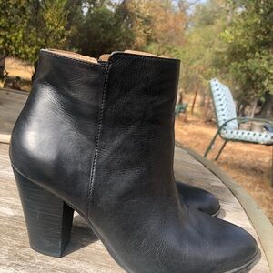 Adrienne Vittadini genuine leather ankle boots